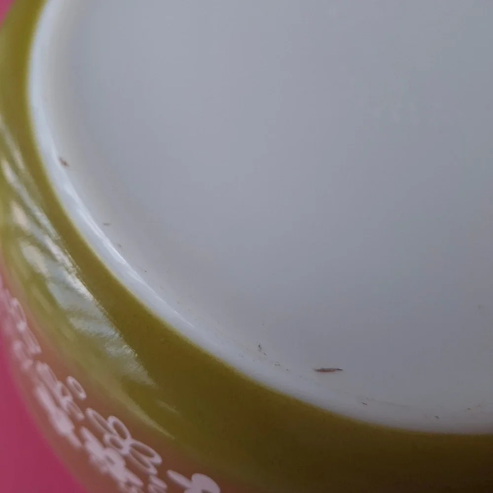 Pyrex Spring Blossom Green 475-B Casserole Bowl 2.5 Qt Vintage Green White‎